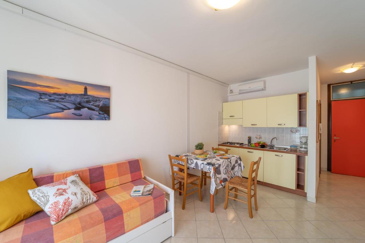 Апартаменты Residenza Puerto Do Sol Линьяно-Саббьядоро Экстерьер фото