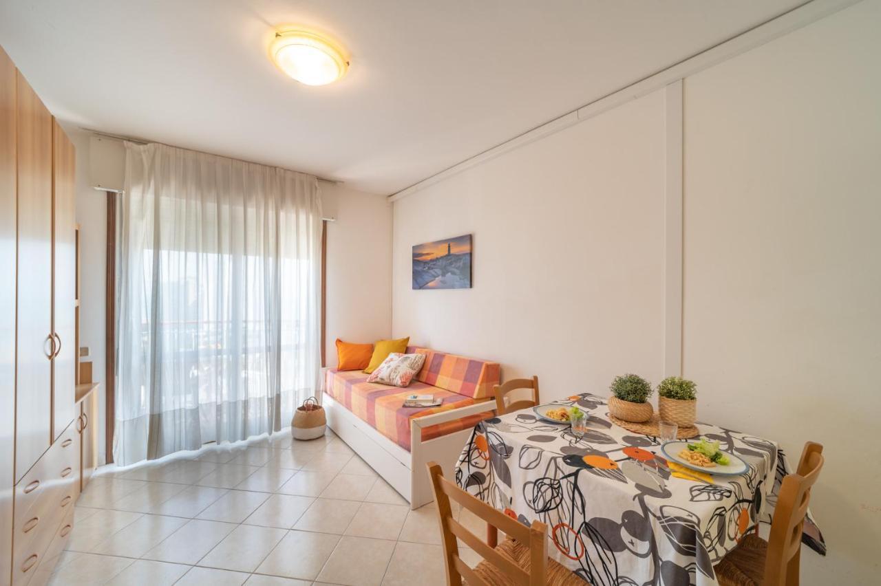 Апартаменты Residenza Puerto Do Sol Линьяно-Саббьядоро Экстерьер фото
