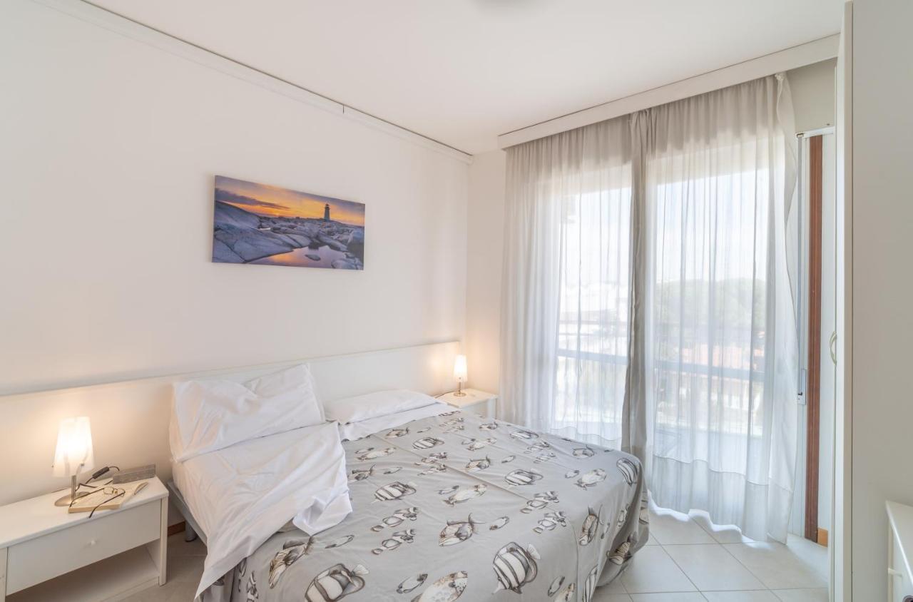 Апартаменты Residenza Puerto Do Sol Линьяно-Саббьядоро Экстерьер фото