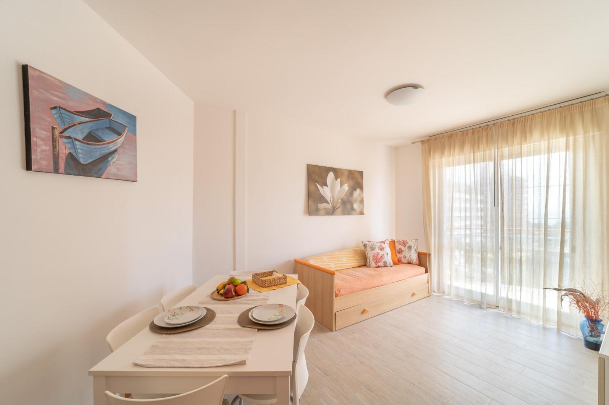 Апартаменты Residenza Puerto Do Sol Линьяно-Саббьядоро Экстерьер фото